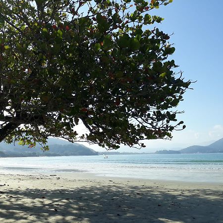 Pe Na Areia Apto 708 Ubatuba Buitenkant foto